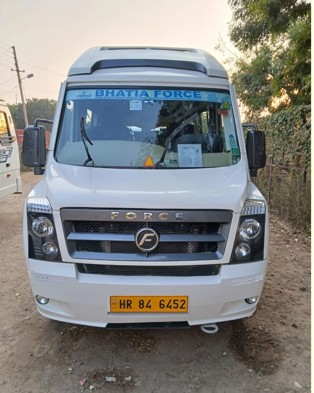 9 Seater Tempo Traveller
