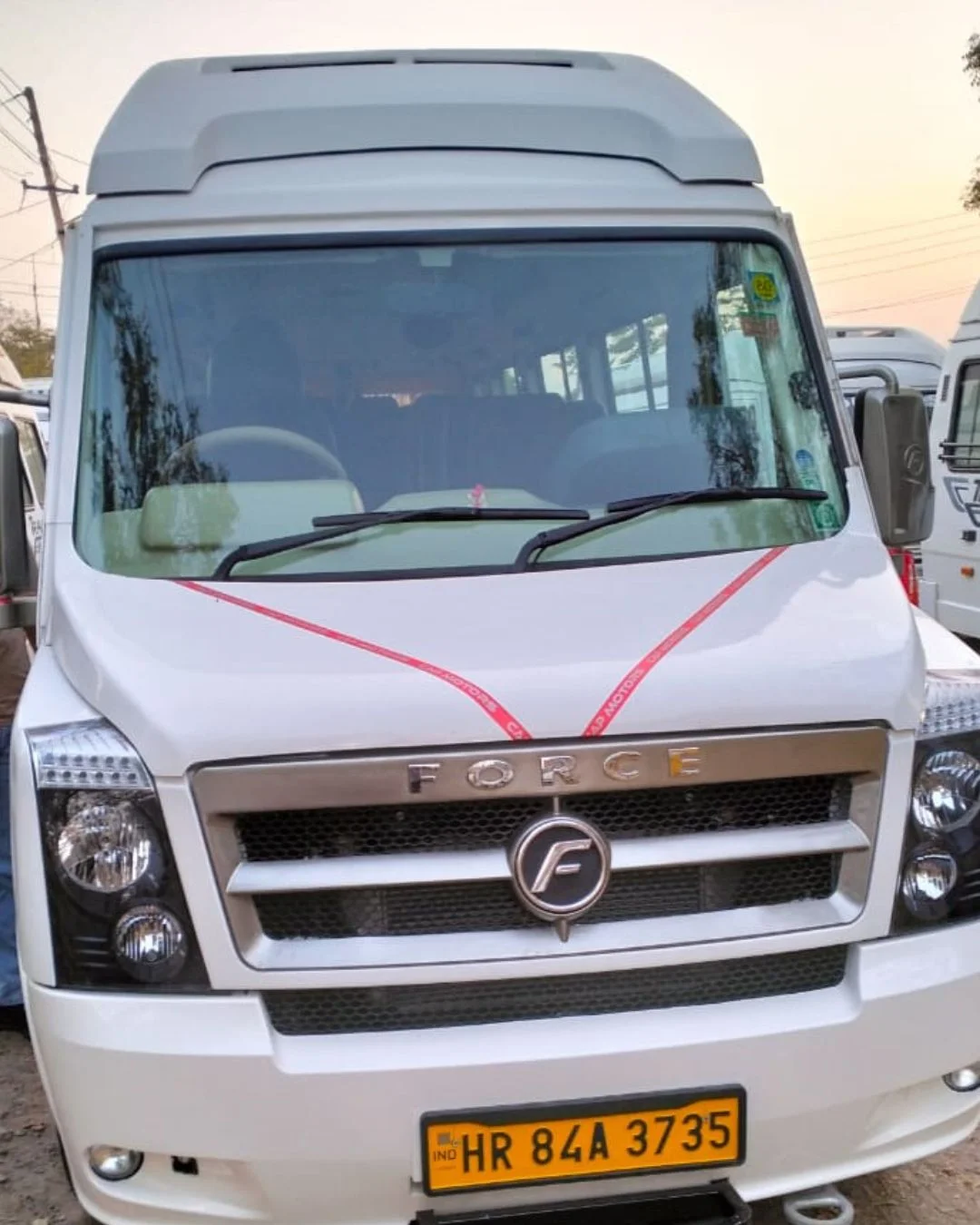 10 Seater Tempo Traveller