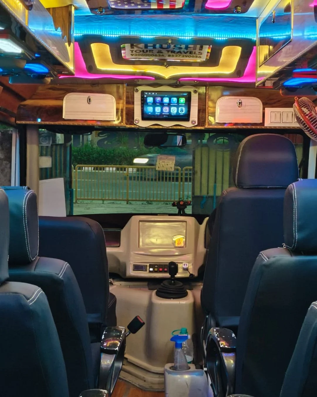 12 Seater Tempo Traveller